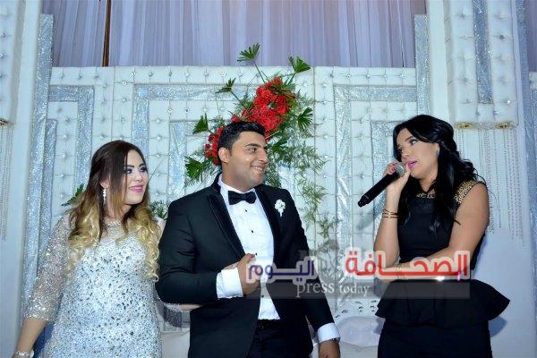 بالصور : رشاد وجنات وأمينة في زفاف مصطفي ونيرة