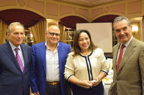 بالصور .. أول إجتماع للغرفة التجارية الإيطالية بالقاهرة بعد حادث ريجينى بالصور .. أول إجتماع للغرفة التجارية الإيطالية بالقاهرة بعد حادث ريجينى