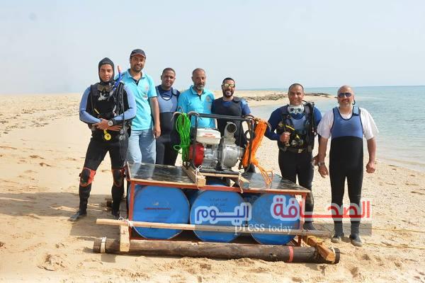 بالصور .. تصنيع شفاط رمال بحرى لكشف مسار رصيف ميناء الملك خوفو بوادى الجرف