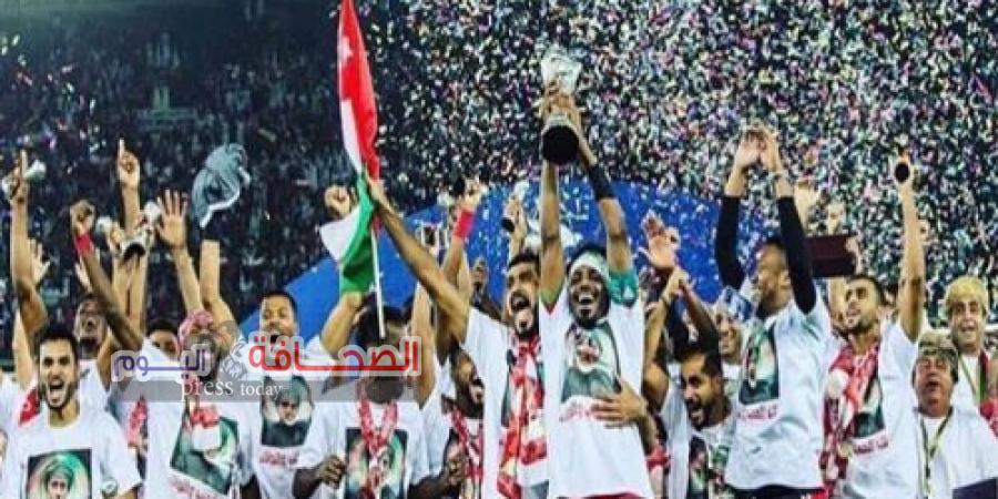 تكريم لاعبي المنتخب العماني الوطني الأول لكرة القدم والجهازين الفني والإداري