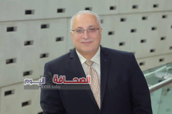 د. سامح فوزي يرصد تجربة التغيير الانساني في العلاقة بين الذات والآخر