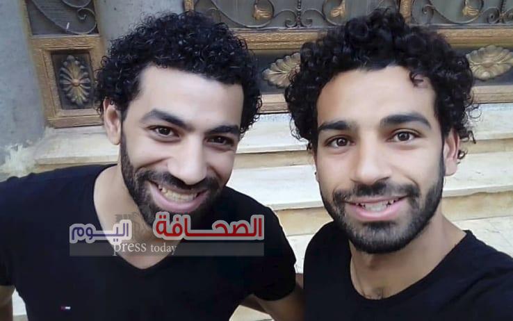 شبيه “محمد صلاح “يخطف الأضواء فى بطولة أمم أفريقيا