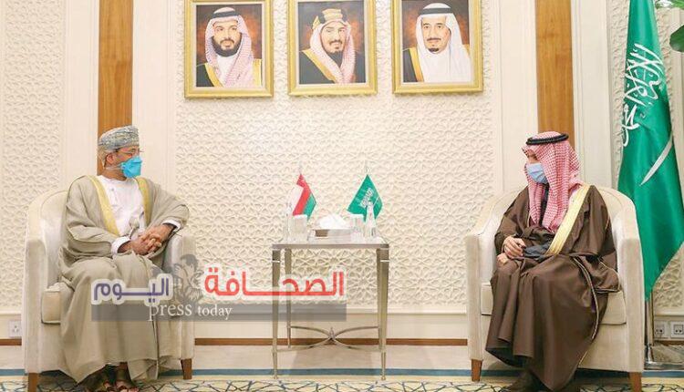 وزير الخارجية العُماني يبحث تعزيز  العمل الخليجي المشترك مع السعودية والكويت