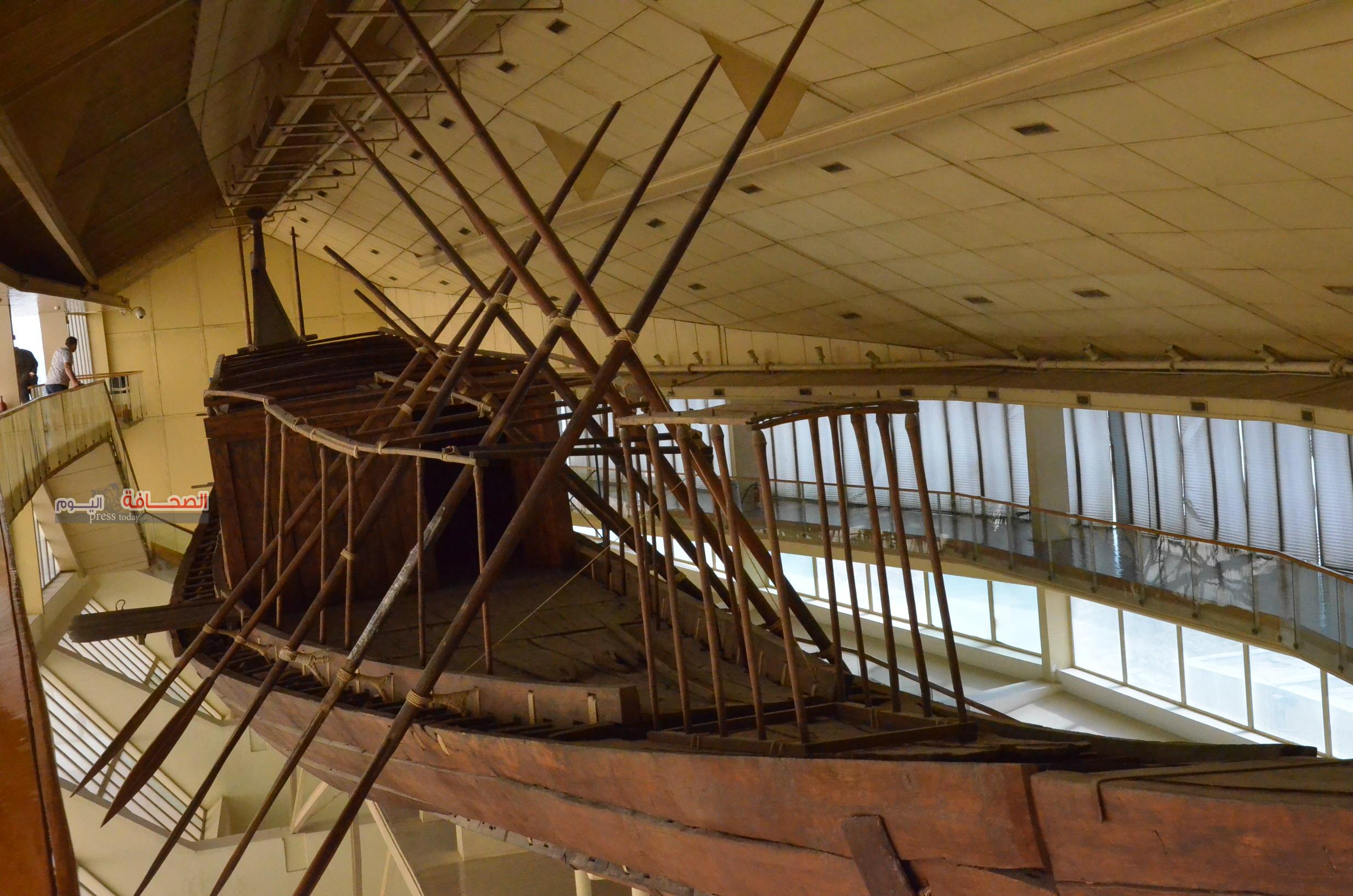 بالصور .. بدء تجهيز نقل أجزاء مركب الملك خوفو الاولى للمتحف المصرى الكبير