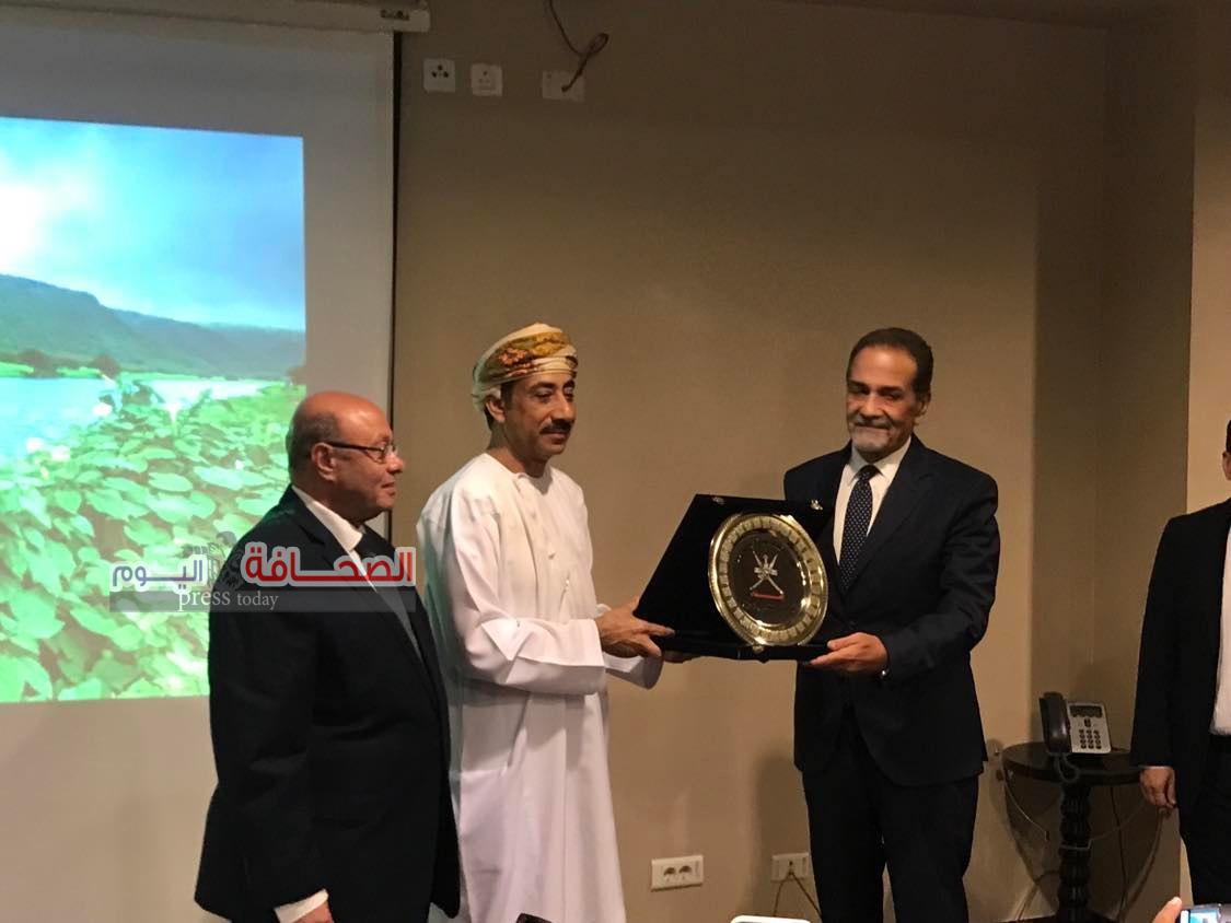 سفير سلطنة عمان “الرحبى”يدعو العالم للسياحة بالسلطنة