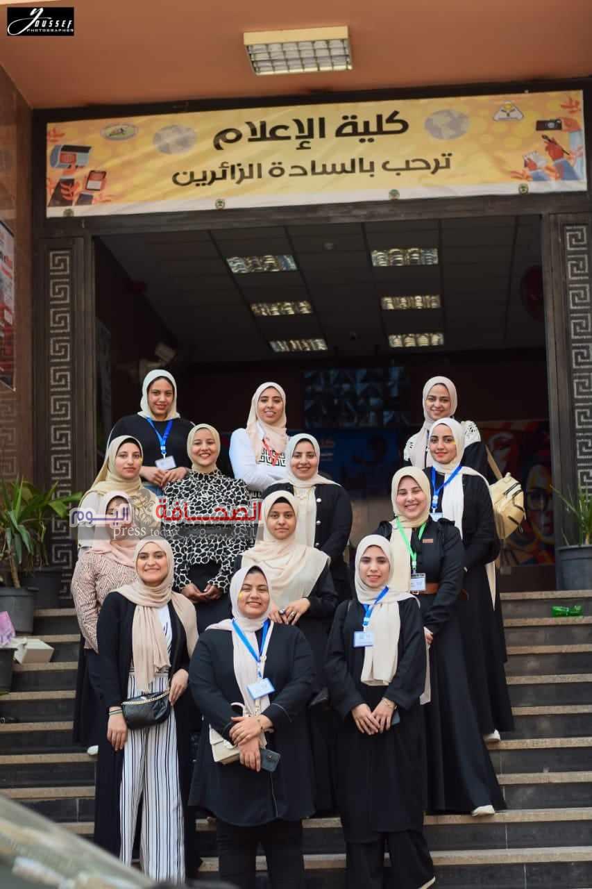 طلاب كليه الاعلام يطلقون حملة ترويجة للتعريف ببنك المعرفة المصري